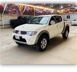 میتسوبیشی L200